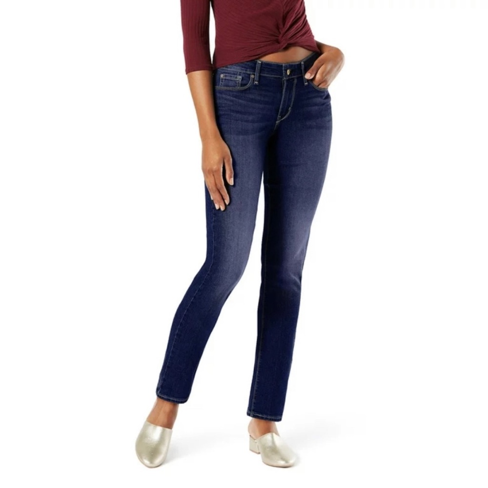 New Levis Mid Rise Straight Dark Wash Jeans Stretchy Denim Western